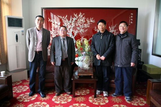 李凯董事长_权金城董事长李凯(2)