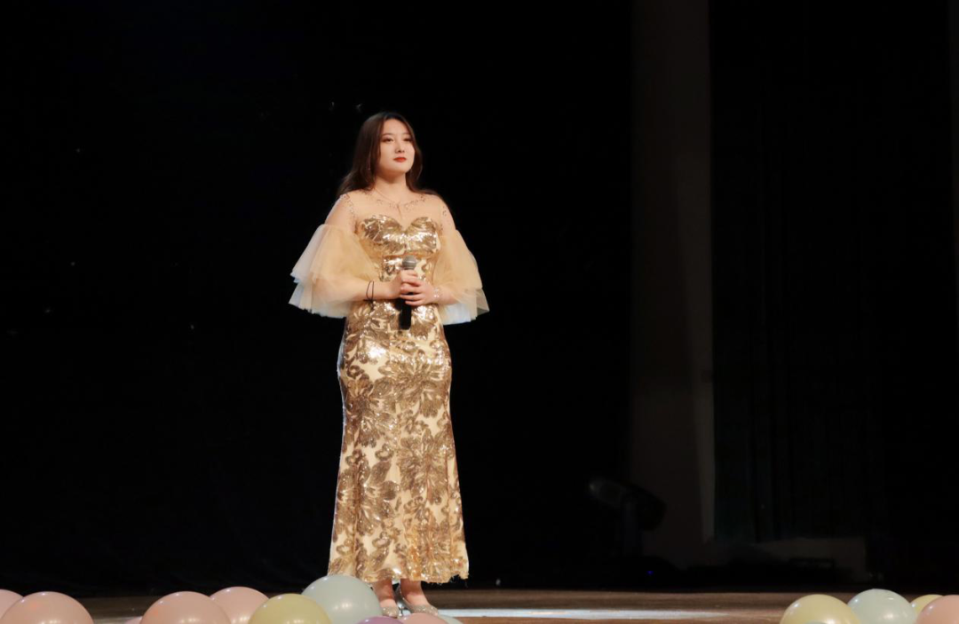三号选手梁逸然和六号选手杨丹