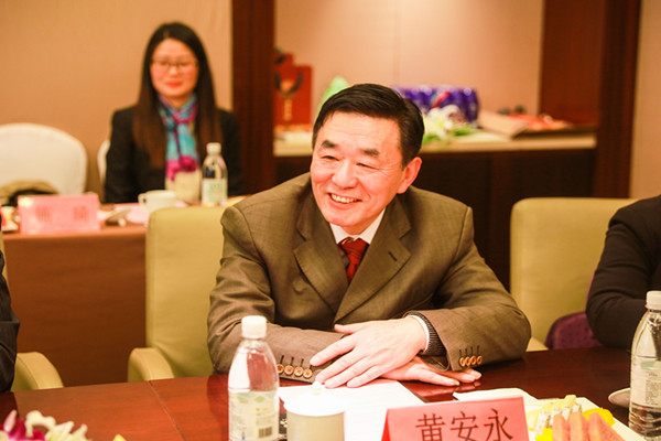 当代福尔摩斯李昌钰亲切会见三江学院校领导