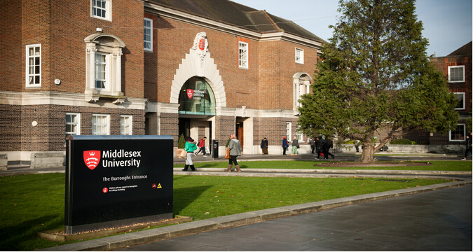 英国密德萨斯大学