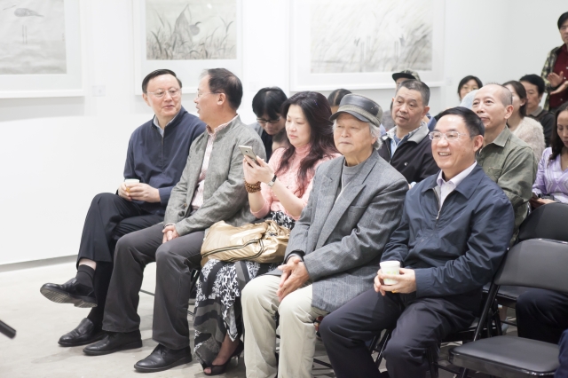 吴中江副校长等各界人士参加开幕式 吴中江副校长等各界人士参加开幕式