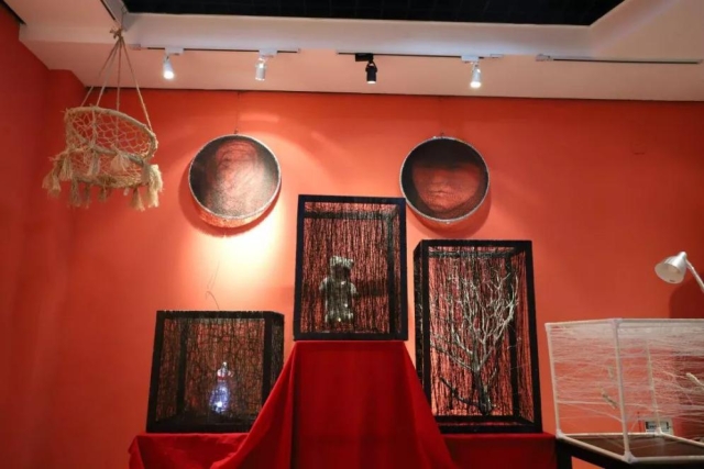 展演作品一等奖《束缚·释放》 展演作品一等奖《束缚·释放》